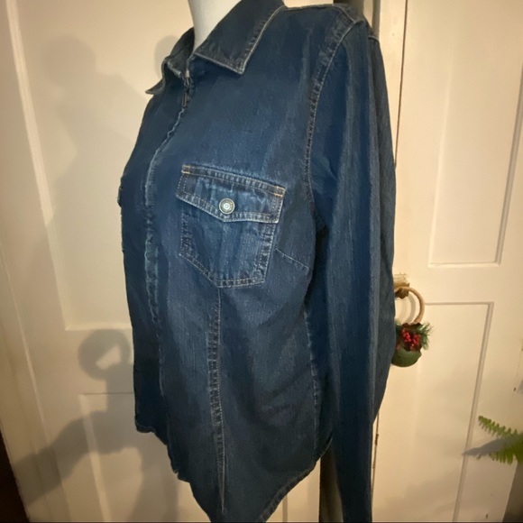 Denim jacket - Picture 3 of 7
